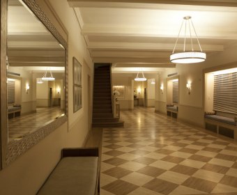 993-Lobby (9).jpg
