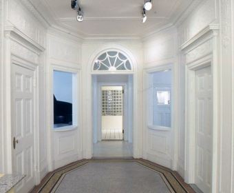 Foyer-gail-green-14